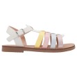 Sandalias para niña modernas